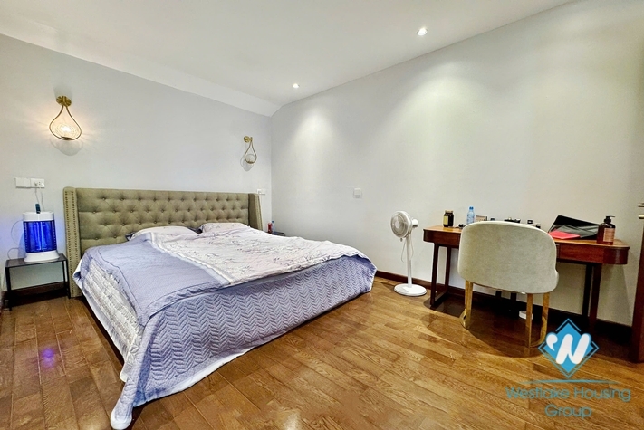 Garden 4 bedrooms house for rent in Tay Ho, Ha Noi